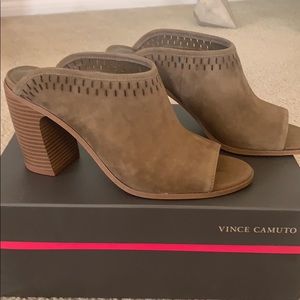 Merlons suede mule